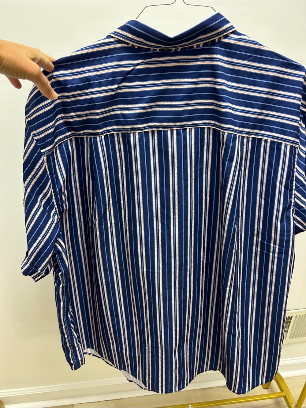 Synergy Men's Navy Stripe Short-Sleeve Button-Down Shirt image 3